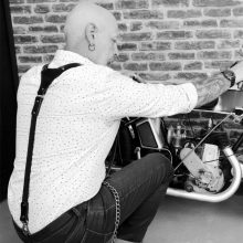 bretelles-cuir-motard