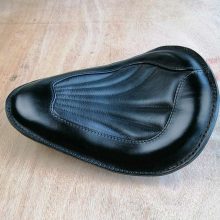 selle-moto-cuir-création-sur-Mesure