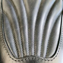 selle-moto-cuir-création-sur-Mesure